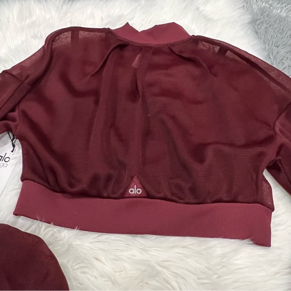 ALO Yoga Women's Field Crop Jacket - Picture 8 of 8